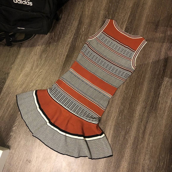 Fitted stripe knit dress - Picture 2 of 4